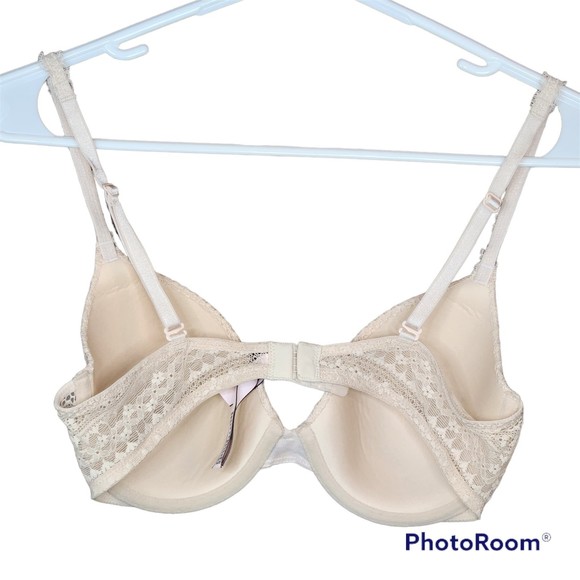 Victoria’s Secret Woman’s “Nude” Lined Perfect Coverage Bra Size 34C - Picture 9 of 9